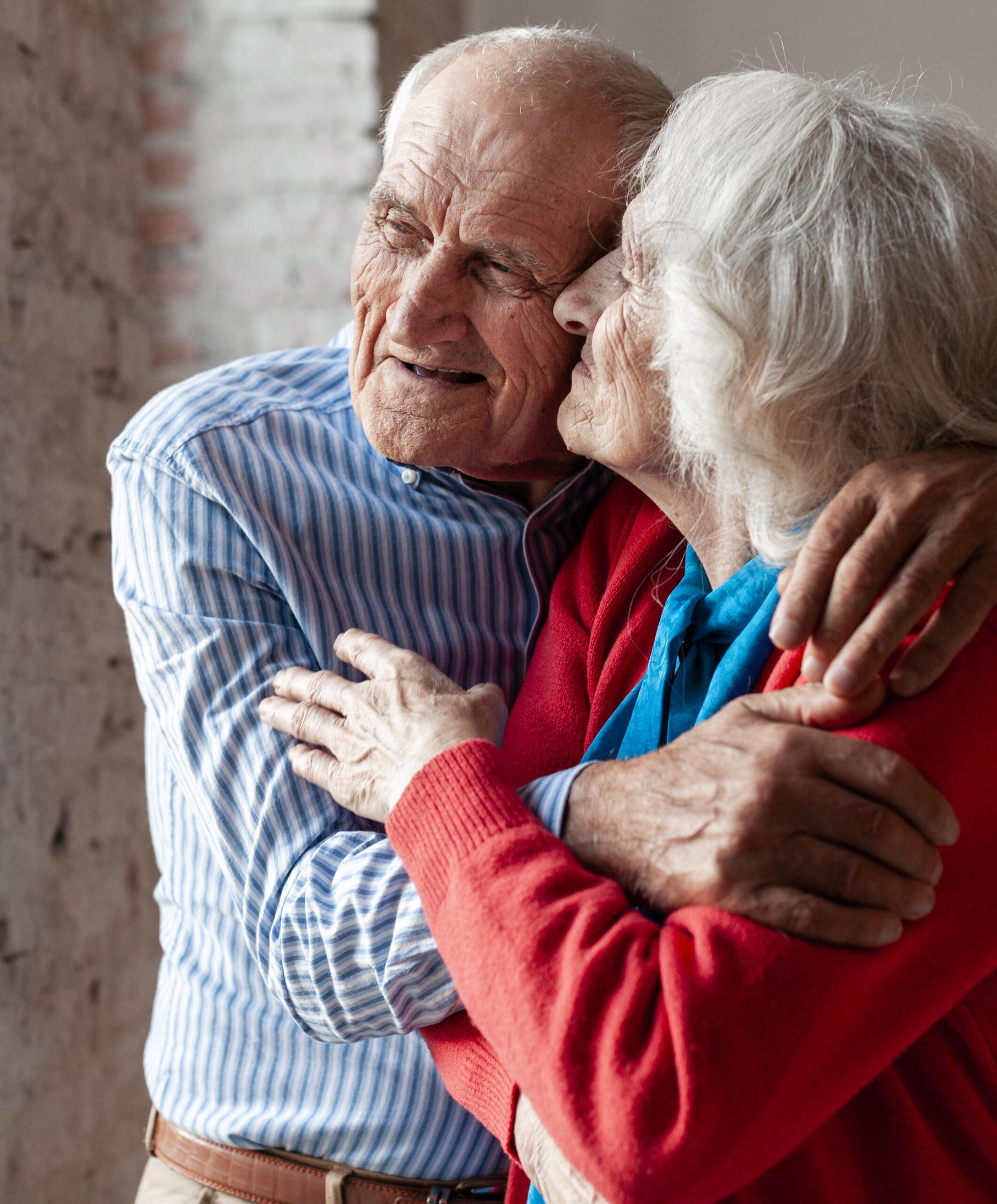 Testimonials 2 beautiful senior man woman together scaled